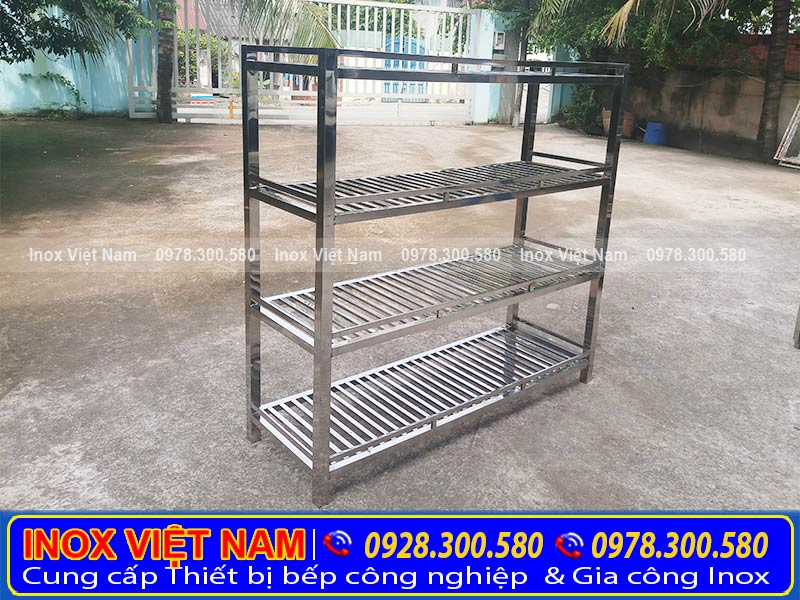 Kệ bếp inox 4 tầng.