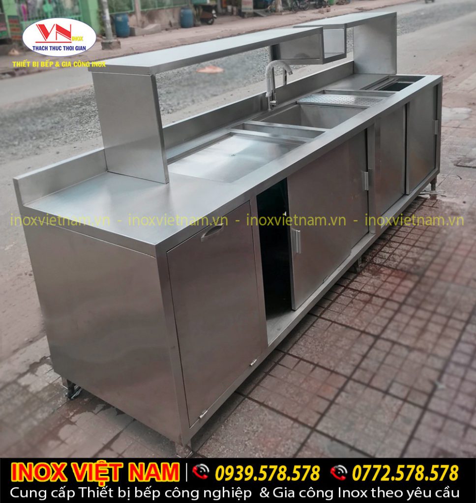 Quầy pha chế inox, quầy pha chế trà sữa, quầy bar mini của Inox Việt Nam với kiểu dáng đẹp, sang trọng. Với chất liệu inox 304 cao cấp.